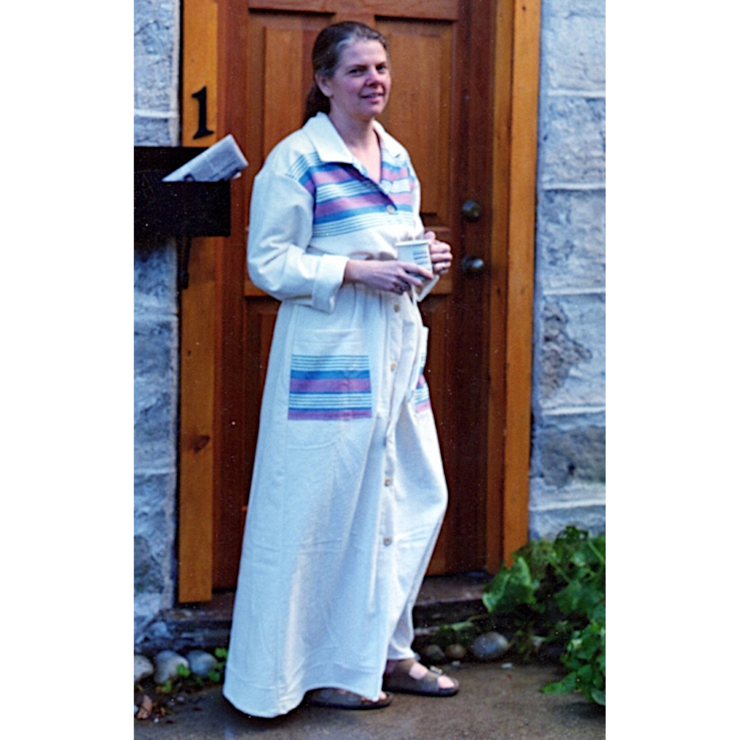HOUSE COAT