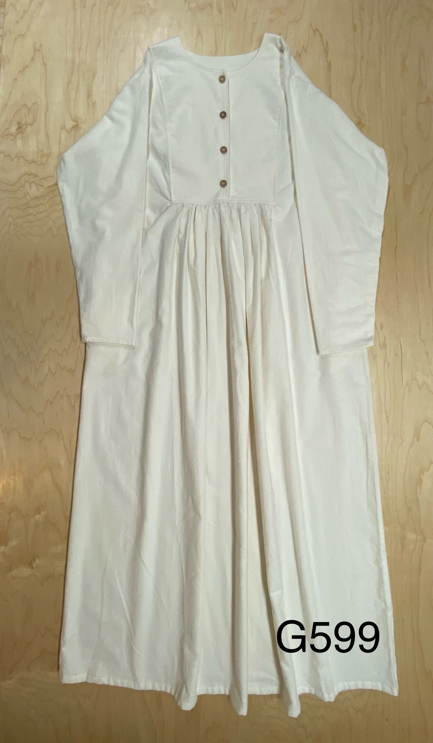 2nd G599    SQUARE YOKE GOWN, NATURAL, SIZE SMALL